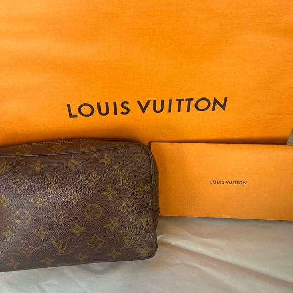 Louis Vuitton Monogram Trousse Toilette 23 w/Shopping Tote - Picture 1 of 16
